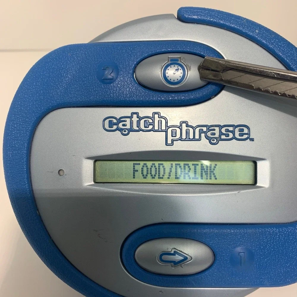 Hasbro Catch Phrase‎ Handheld Electronic Game Blue Silver 2004 41461 Word Party